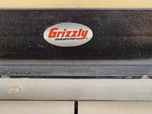 lot 18 image: Grizzly Workbench Mounted 30 Bending Brake