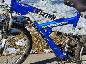 lot 58 image: Magna 21 Speed Mountain Bike