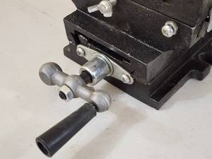 lot 82 image: Full Size Precision Drill Press Vise
