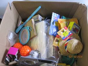 box of pets misc...