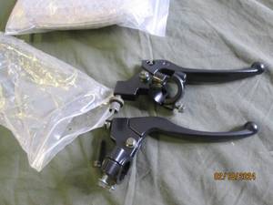 2 sets of 2 new motorcycle break and clutch handles
