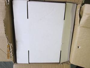 box of 25 new mailer boxes 5x5x2...