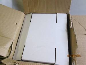 box of 25 new mailer boxes 5x5x2...