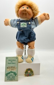 lot 42 image: Vintage Wheat Fuzzy CABBAGE PATCH Boy with Dimples & Freckles by Coleco