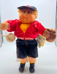 lot 44 image: Vintage HASBRO Cabbage Patch Kids CPK BASEBALL BOY True First Edition John Salvatore Toothy Smile