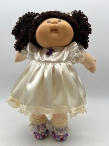 lot 46 image: Vintage CABBAGE PATCH Doll Black Popcorn Hair Head Mold 17 w 2 Bottom Teeth