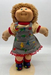 lot 48 image: Vintage CABBAGE PATCH Girl Wheat Double Pony Tails HM #15 Green Eyes