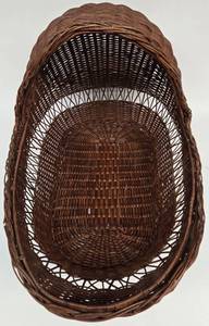 lot 99 image: Vintage Woven Wicker Bassinet Moses Basket