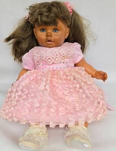 lot 109 image: Vintage 1980s MAX ZAPF West Germany Collectible Girl Doll 