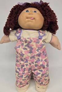 lot 120 image: Signed Cabbage Patch wPink Tongue & Auburn Curls