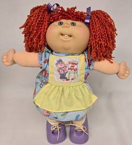 lot 123 image: Vintage 1990 First Edition Cabbage Patch Preschool Kid