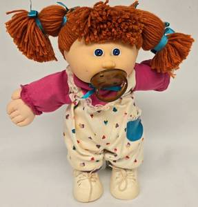 lot 131 image: Vintage Cabbage Patch Small Sized Girl Doll 