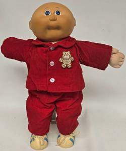lot 137 image: Vintage Cabbage Patch Preemie Boy wOriginal CPK Clothing Set 