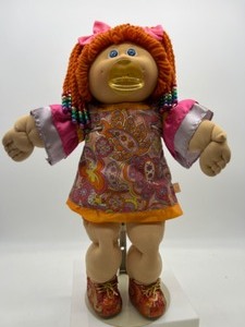 lot 155 image: Vintage Red Head Bohemian Braid CABBAGE PATCH Paci Girl in Groovy Dress HM #4