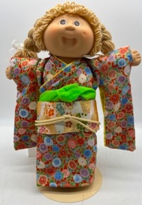 lot 5 image: RARE Vintage TSUKUDA Cabbage Patch Double Braid Girl in Samari Wear