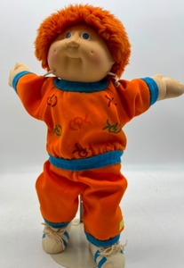 lot 23 image: Vintage CABBAGE PATCH Fuzzy Red Head Boy with Freckles and Bright Blue Eyes