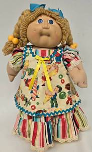 lot 202 image: Vintage Cabbage Patch Girl Doll wCandyland Outfit 