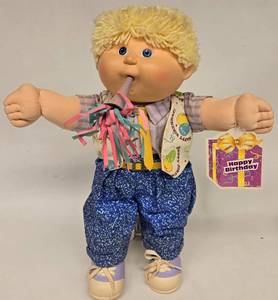 lot 208 image: Vintage First Edition Cabbage Patch Birthday Boy