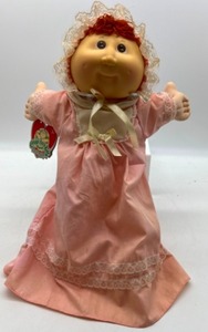 lot 182 image: 25th Anniversary JAKKS PACIFIC CABBAGE PATCH Preemie Girl wOriginal CPK Nightgown Play Along