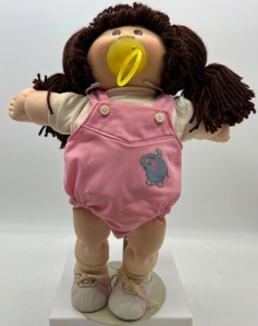 lot 189 image: 25th Anniversary CABBAGE PATCH Brown Ponytails Brown Eyes in CPK Elephant Romper Overalls Play Along