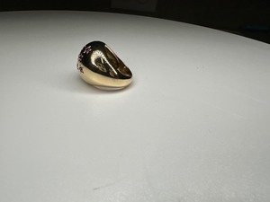 14 Karat Gold Star-Set Ruby Bombe Ring