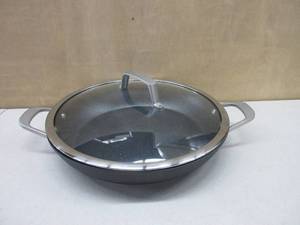 lot 262 image: Ninja C30830 Foodi NeverStick Premium 12-Inch Everyday Pan with Glass Lid, Hard-Anodized, Nonstick, Durable & Oven Safe to 500°F, Slate Grey NEW