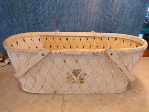 Vintage Baby Basinet