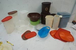 Lot of Plastic Storage Containers