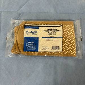 Lot of 25 NEW In Package Pairs Mixed Medical Adult Patient Non-Skid Slippers Socks