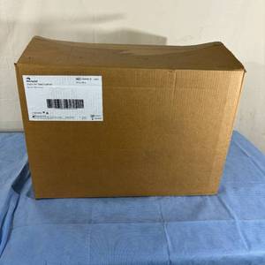1 Case (4pcscase) NEW Molnlycke 1400108-10 22 x 28 Foam Static Air Bariatric Wheelchair Seat Cushions - 600lb Capacity - Prevents Pressure Ulcers