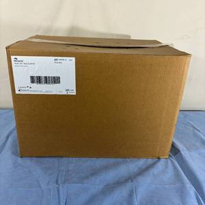 1 Case (4pcscase) NEW Molnlycke 1400108-10 22 x 28 Foam Static Air Bariatric Wheelchair Seat Cushions - 600lb Capacity - Prevents Pressure Ulcers