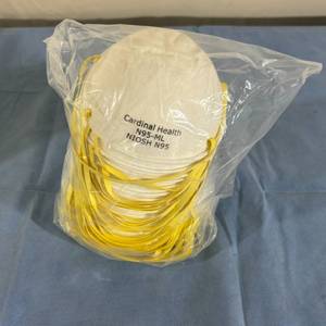 HUGE Lot of Over 900 Mixed Pcs NEW 3M 8210 and Cardinal Health N95-ML NIOSH Approved N95 Particulate Respirator Mask&nbsp