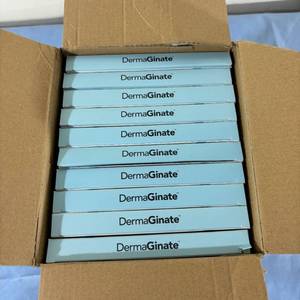 1 Case (50 per case) NEW DermaRite 00272E 4 x 8 DermaGinate Calcium Alginate Exuding Wound Management Dressing - Expiration 526