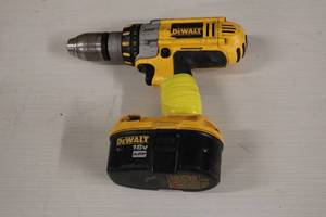 lot 597 image: DeWalt XRP 12 18V Cordless DrillDriver DC920 with Battery