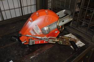 lot 605 image: 2015 3M  Ikar 38 50 Retractable Lanyard