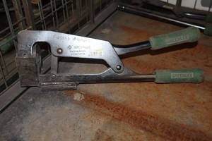 lot 609 image: Greenlee No. 724 Stud Punch