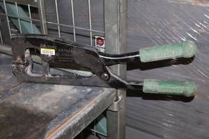 lot 613 image: Greenlee No. 724 Stud Punch