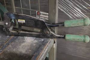 lot 614 image: Greenlee No. 724 Stud Punch