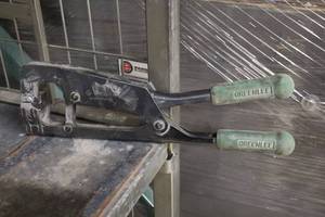 lot 615 image: Greenlee No. 724 Stud Punch