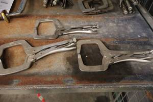 lot 620 image: Lot of (3) Vise Grip Clamping Pliers 4x3