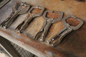 lot 621 image: Lot of (4) Vise Grip Clamping Pliers 2x1-12