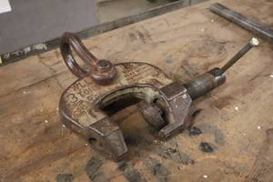 lot 643 image: 3-Ton Hoist C-Clamp 0-2-grip