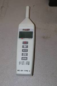 lot 678 image: Checkmate IEC651 SPL Meter CM-140