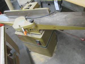 Powermatic Houdaille (includes dust collection tube from unit to vent near ceiling