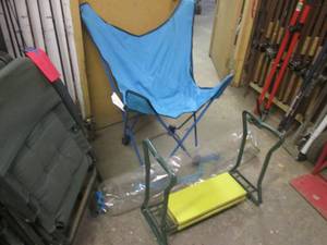 Fold-up garden kneeling bench and portable Fold-up camping chair