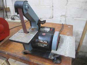 Delta dual purpose disc and belt sander (bring tools to removal)