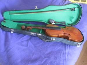 Antique Conservatory Violin with felt lined hardside case and bow