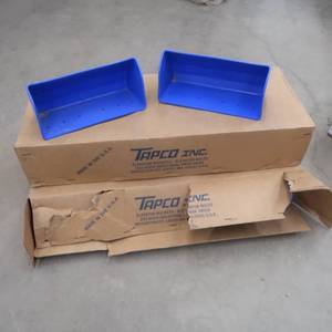 lot 14 image: 2- 8 PACKS OF BLUE ELEVATOR BUCKETS STILL IN CRATES