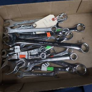 lot 37 image: COMBINATION WRENCHES