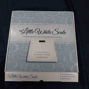lot 49 image: BATHROOM SCALE